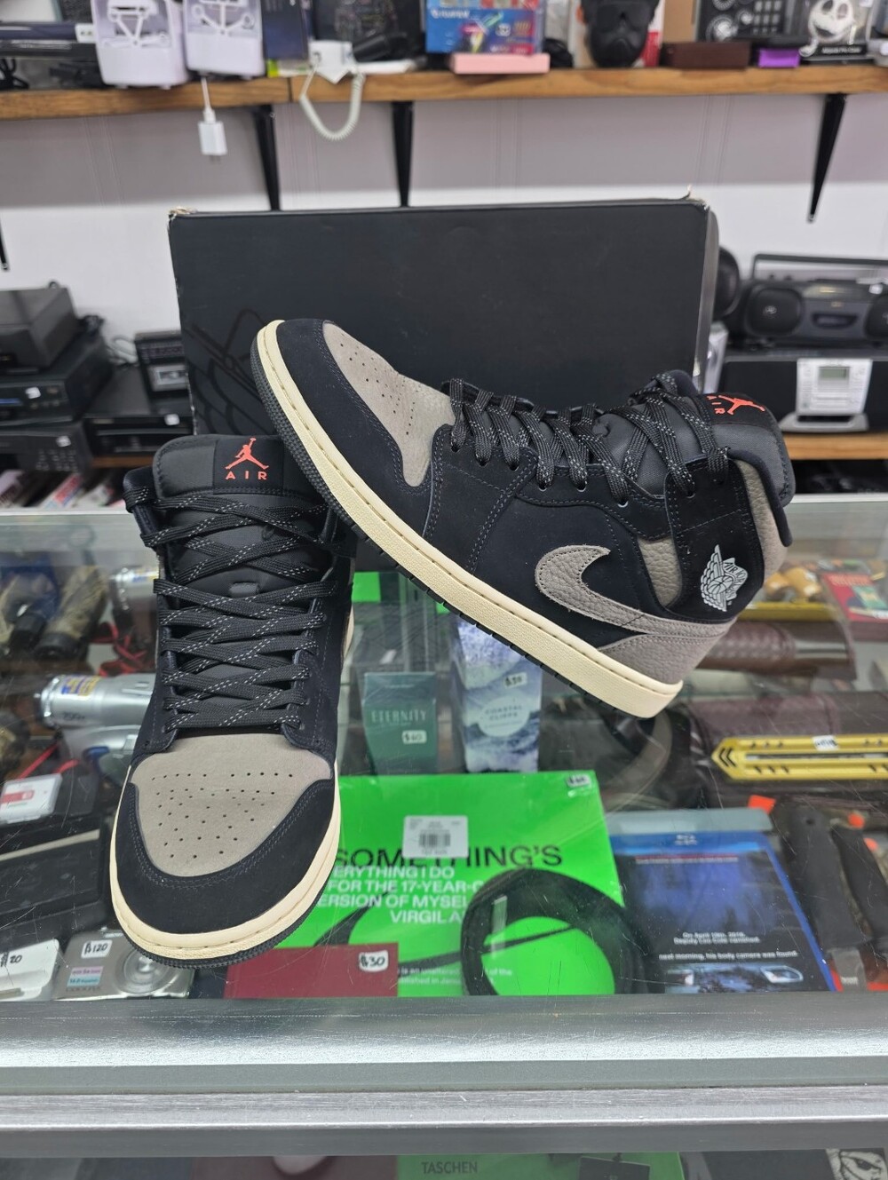 Nike Air Jordan 1 Mid SE Olive Grey IB7110-002 Men's Size 10.5